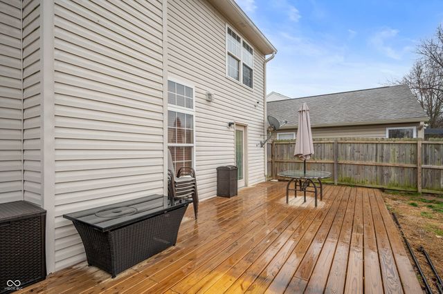 8136 Maple Stream Lane, Indianapolis, IN 46217