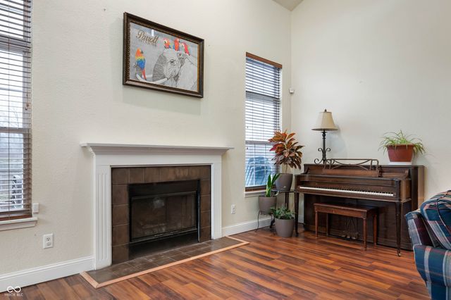 8136 Maple Stream Lane, Indianapolis, IN 46217