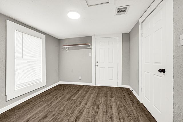 6218 Woodrow Street, Texas City, TX 77591