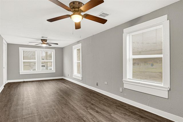 6218 Woodrow Street, Texas City, TX 77591