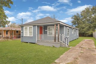 6218 Woodrow Street, Texas City, TX 77591