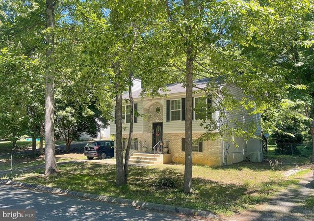 1084 RIMROCK RD, Lusby, MD 20657