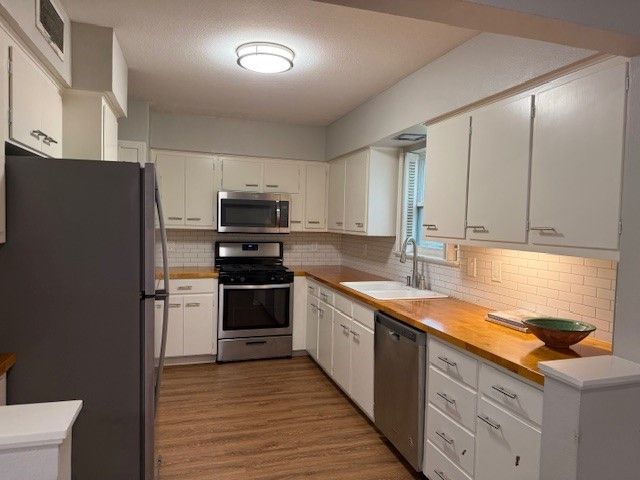 6171 Ravendale Lane, Dallas, TX 75214