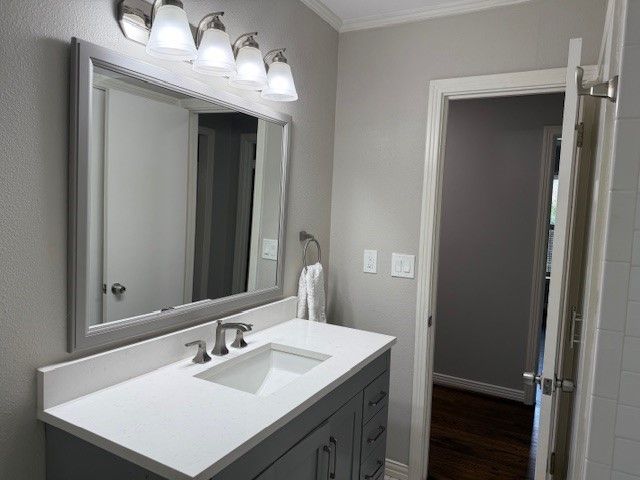 6171 Ravendale Lane, Dallas, TX 75214