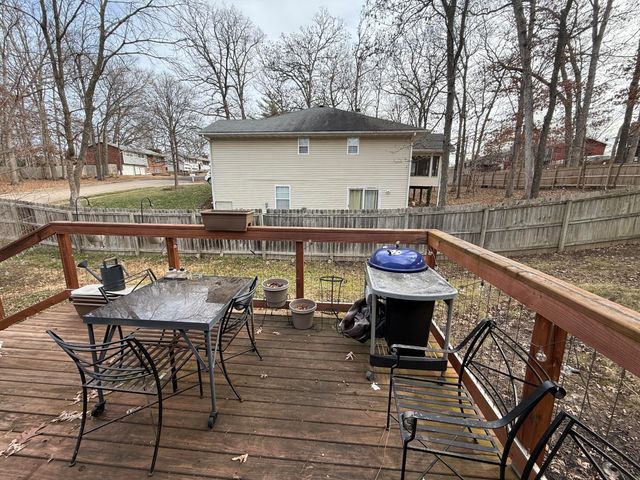 3104 OAK LAWN DR, Columbia, MO 65203