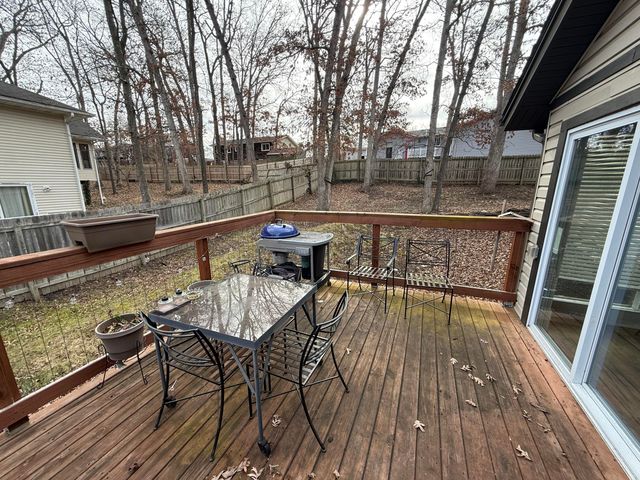3104 OAK LAWN DR, Columbia, MO 65203