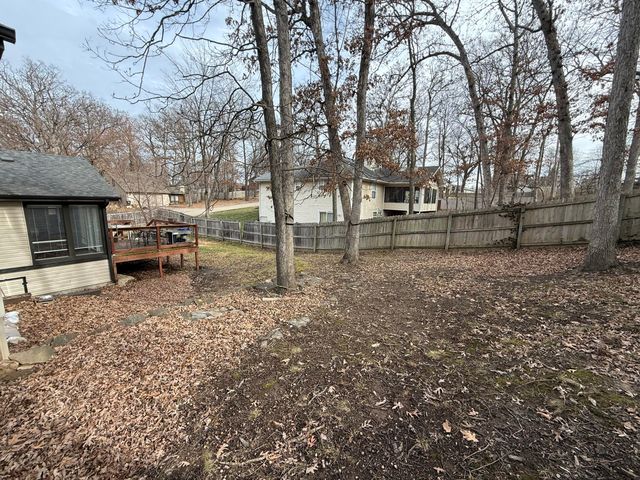 3104 OAK LAWN DR, Columbia, MO 65203