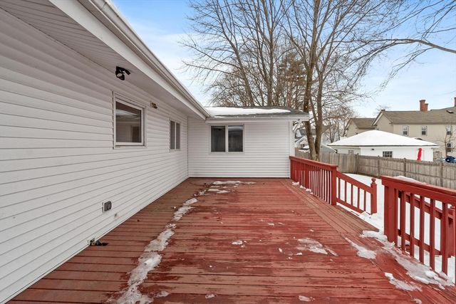 101 Elmcrest Road 101, North Andover, MA 01845