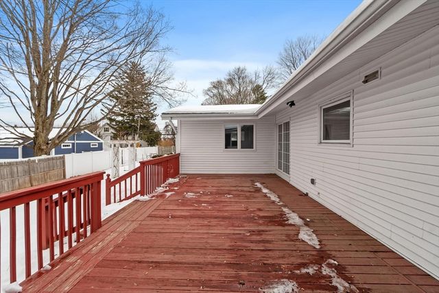 101 Elmcrest Road 101, North Andover, MA 01845