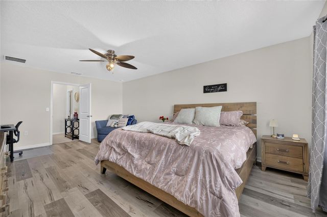 8115 HARWICH PORT LANE, Gibsonton, FL 33534