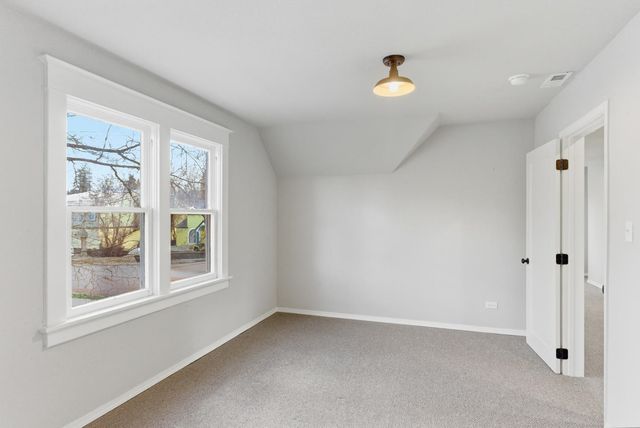 613 E 9th Ave, Spokane, WA 99202