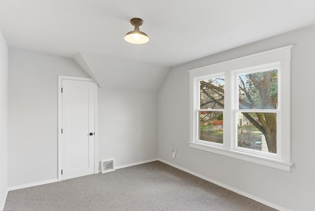 613 E 9th Ave, Spokane, WA 99202