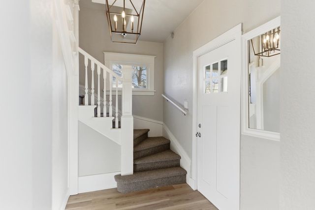 613 E 9th Ave, Spokane, WA 99202