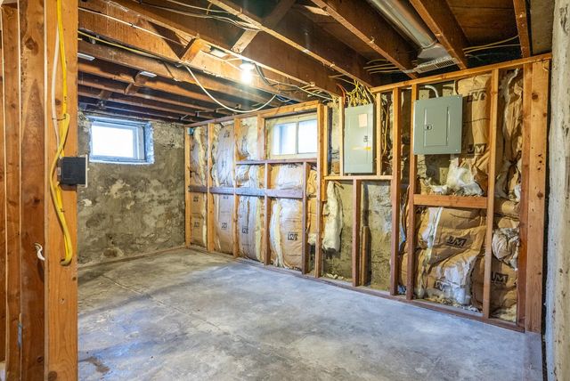 613 E 9th Ave, Spokane, WA 99202