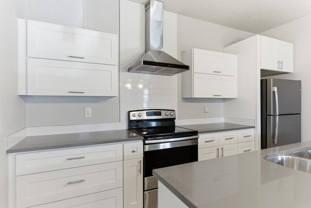 613 E 9th Ave, Spokane, WA 99202