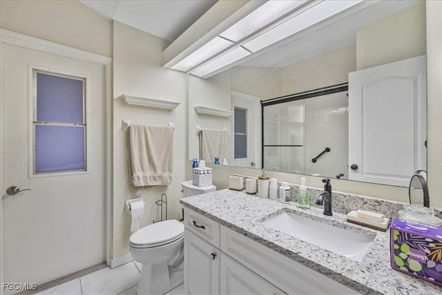 2502 Miracle PKWY, Cape Coral, FL 33914