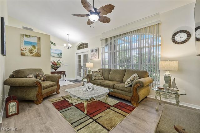 2502 Miracle PKWY, Cape Coral, FL 33914