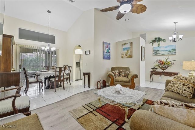 2502 Miracle PKWY, Cape Coral, FL 33914