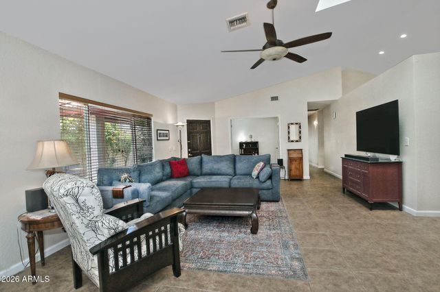 2724 W GILA Lane, Chandler, AZ 85224