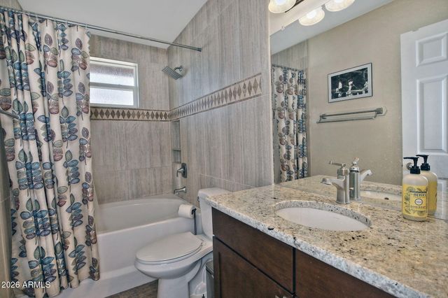 2724 W GILA Lane, Chandler, AZ 85224