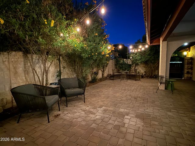 2724 W GILA Lane, Chandler, AZ 85224