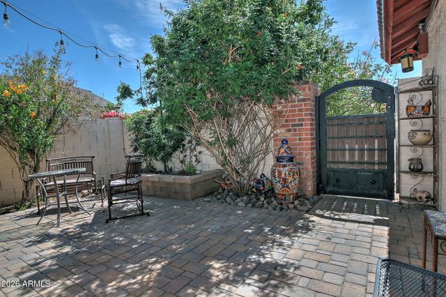 2724 W GILA Lane, Chandler, AZ 85224