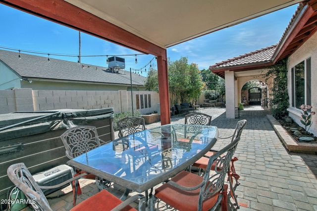 2724 W GILA Lane, Chandler, AZ 85224