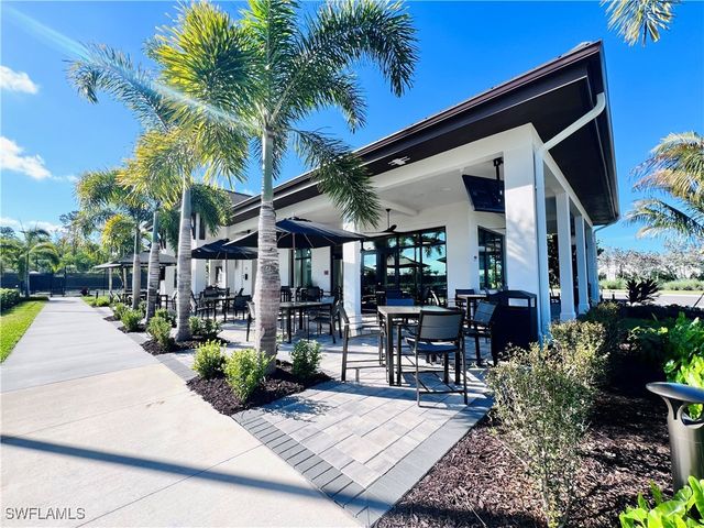 9124 Raintree ST, Naples, FL 34114