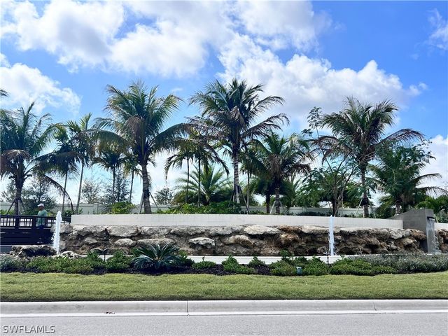 9124 Raintree ST, Naples, FL 34114