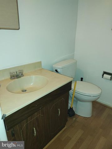 420 LAMBERTON DR, Silver Spring, MD 20902
