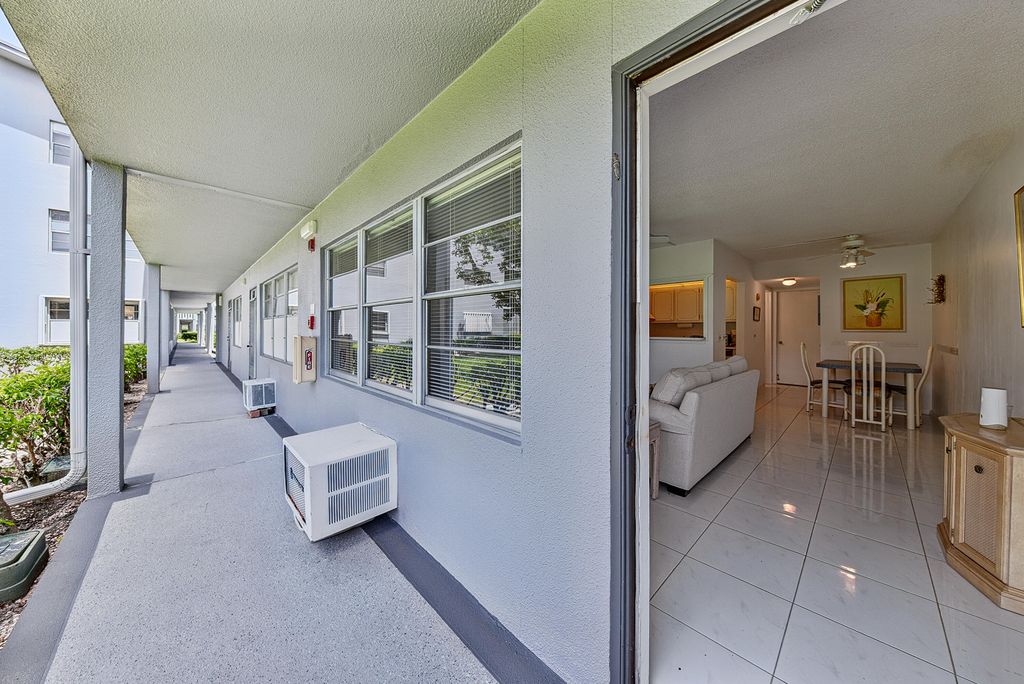 50 Suffolk B 50, Boca Raton, FL 33434