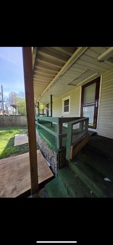 300 Maple St, E, Fayetteville, TN 37334