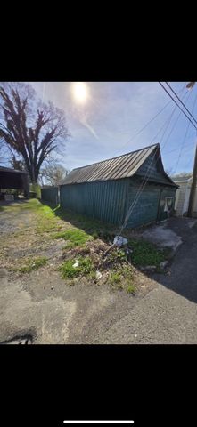 300 Maple St, E, Fayetteville, TN 37334