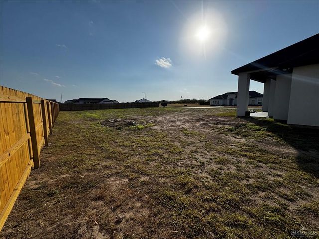 2909 W Mile 11 N Street, Weslaco, TX 78599