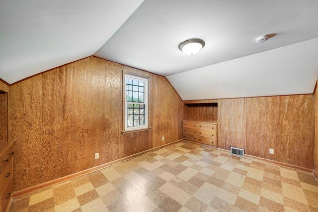 1525 Asbury Street, Saint Paul, MN 55108