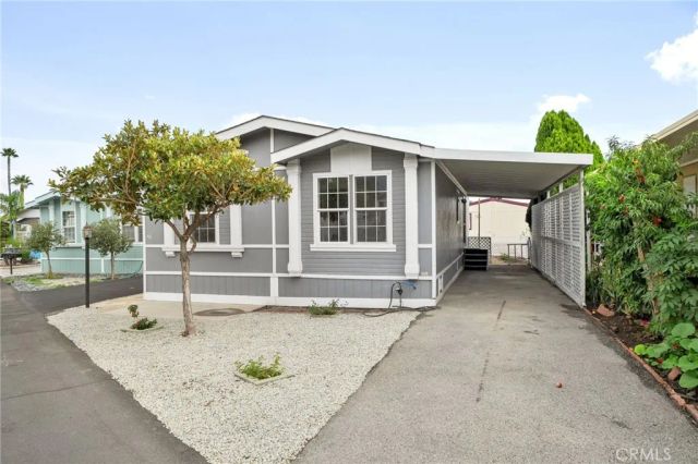 32900 Riverside 40, Lake Elsinore, CA 92530