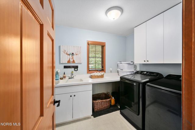 3505 Cedar Creek Court, Maumee, OH 43537