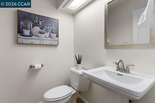 1901 Lakeshire Dr, Walnut Creek, CA 94595