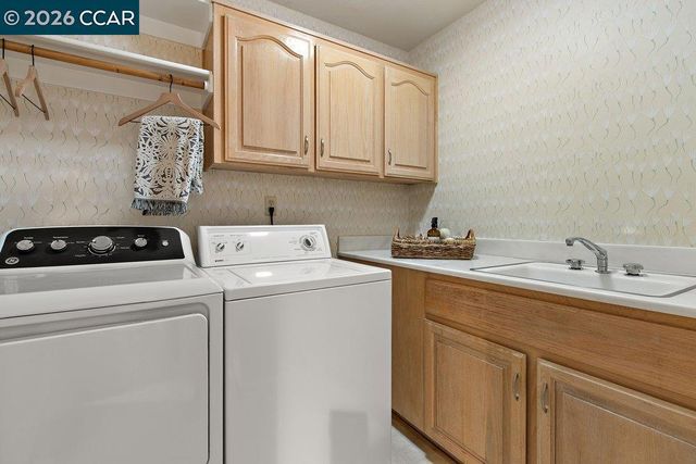 1901 Lakeshire Dr, Walnut Creek, CA 94595