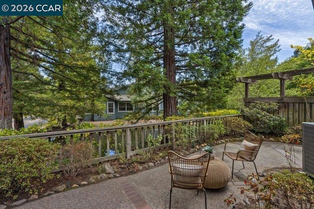 1901 Lakeshire Dr, Walnut Creek, CA 94595