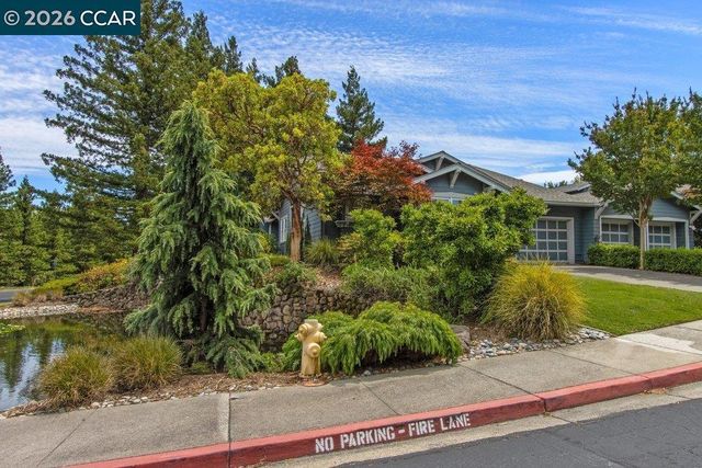 1901 Lakeshire Dr, Walnut Creek, CA 94595