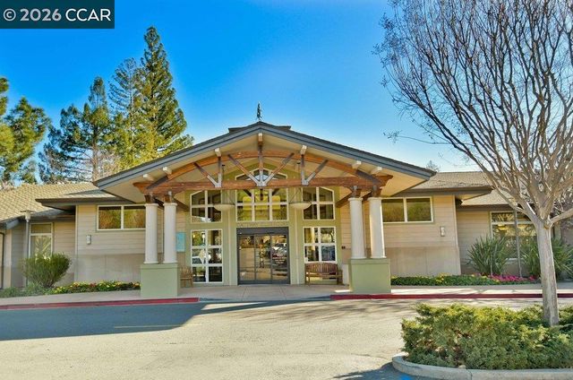 1901 Lakeshire Dr, Walnut Creek, CA 94595