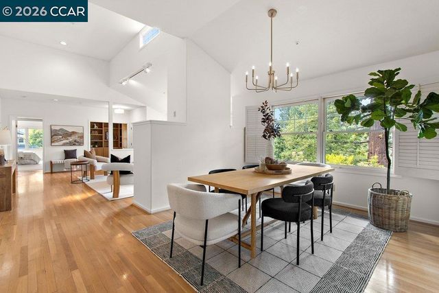 1901 Lakeshire Dr, Walnut Creek, CA 94595