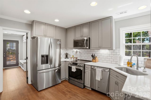 3219 Silver Pond Court, Charlotte, NC 28210
