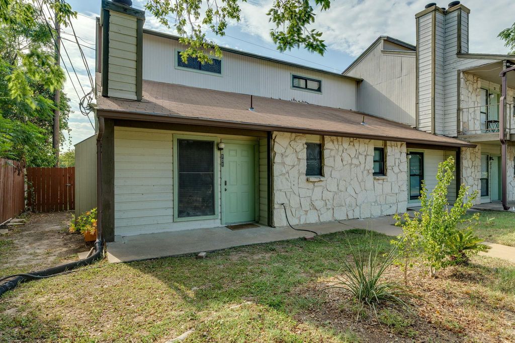 4307 1st ST S 101, Austin, TX 78745
