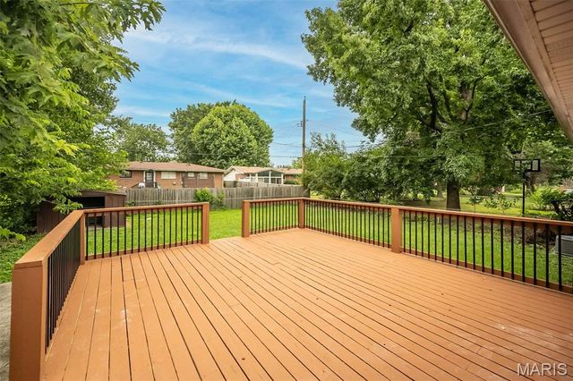 275 Paul Avenue, Florissant, MO 63031