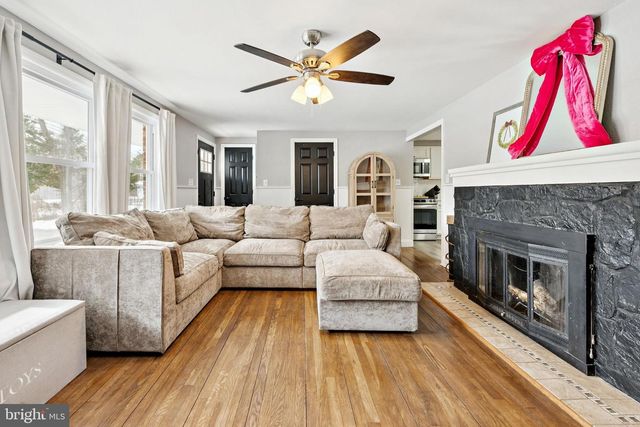 108 RADIX RD, Williamstown, NJ 08094