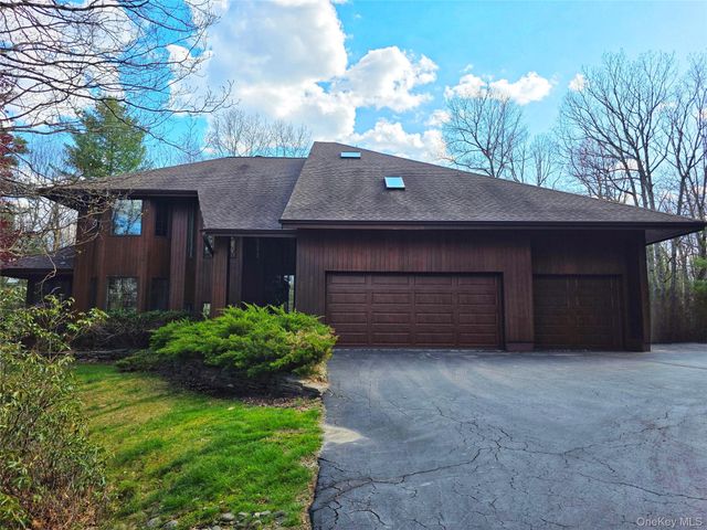 456 Old Sackett Road, Rock Hill, NY 12775