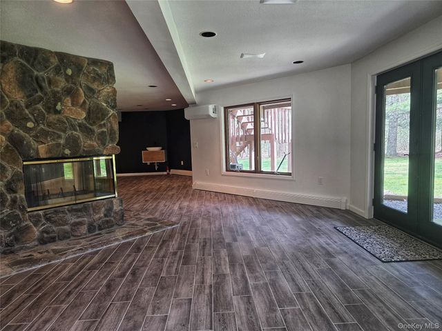 456 Old Sackett Road, Rock Hill, NY 12775