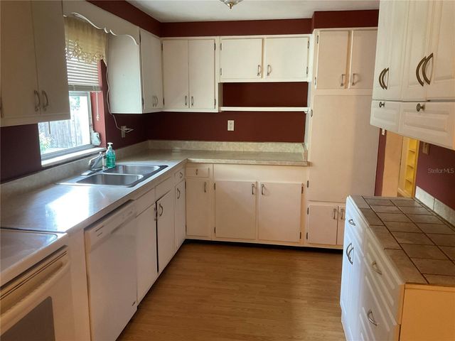 37820 CRYSTAL WAY, Dade City, FL 33523
